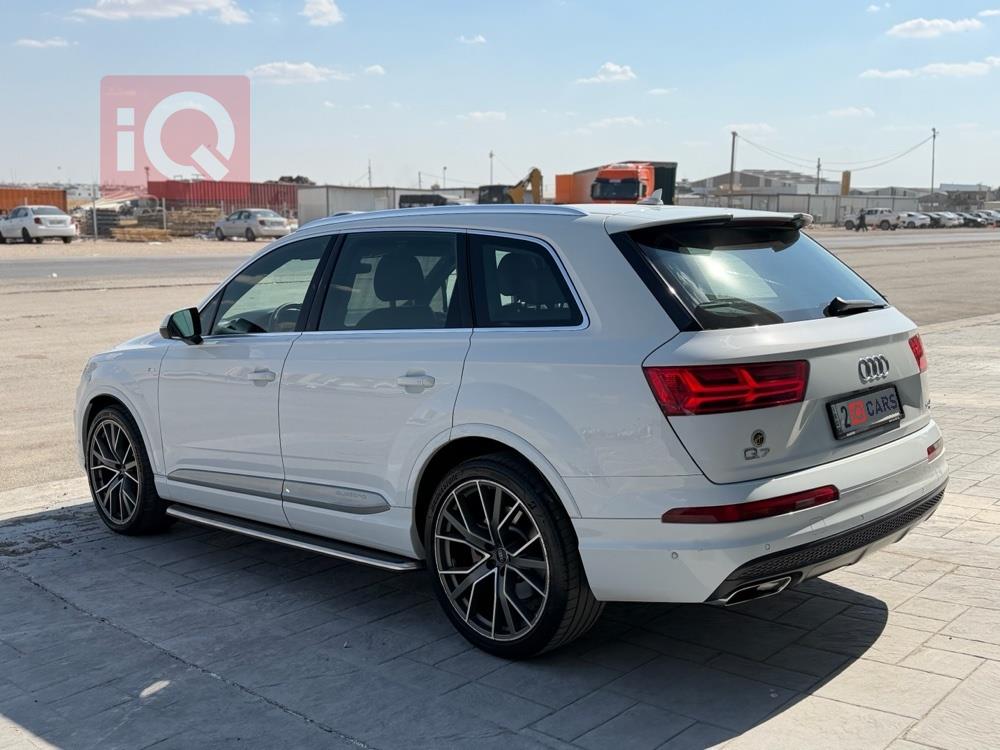 اودي Q7